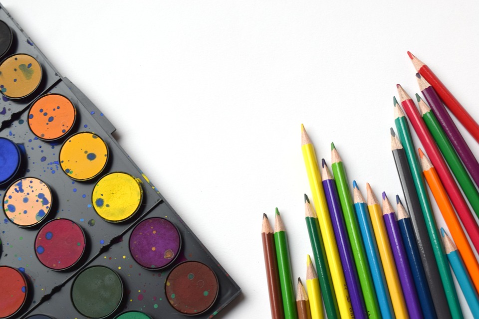 College Scholarships and Scholarships for Single Moms - Free Money for Educational Expenses!